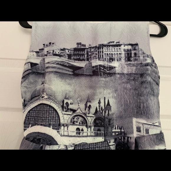 Dress - Picture 4 of 7